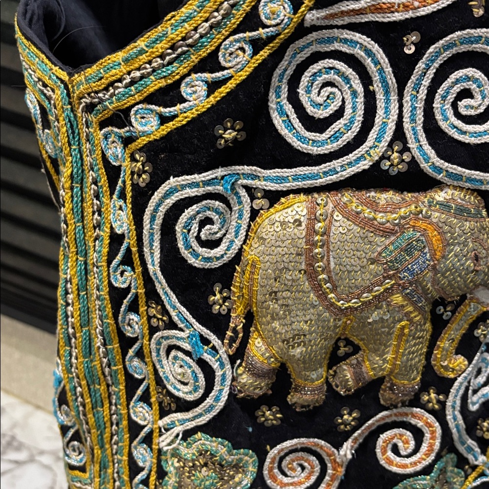 Vintage Carol Horn Workshop Sequined Puffy Elephant Beaded Accent Vest Women - Picture 9 of 12